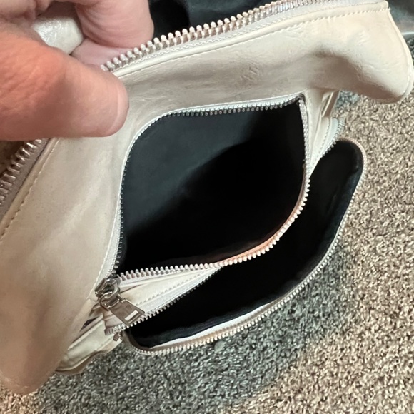 Backpack/Purse - Picture 3 of 6